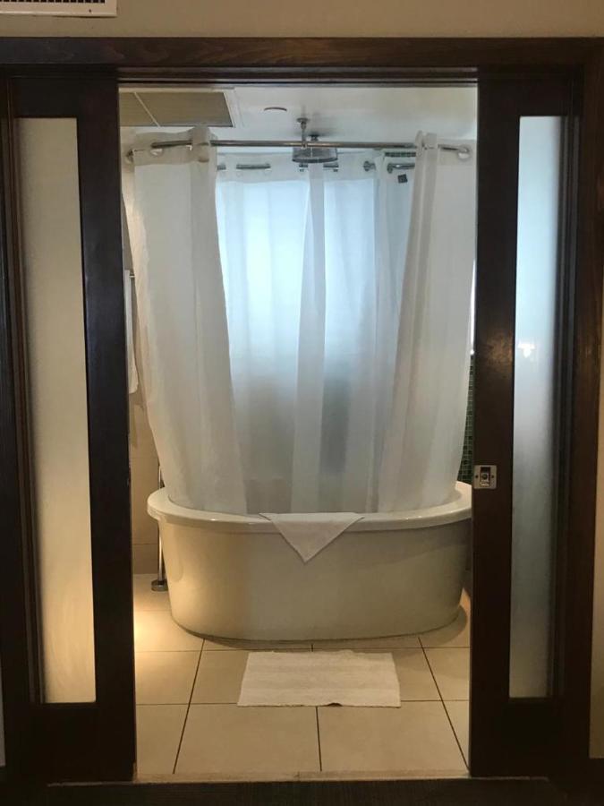 Ocean Drive Studio Beach Front ميامي بيتش المظهر الخارجي الصورة