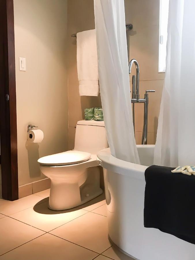 Ocean Drive Studio Beach Front ميامي بيتش المظهر الخارجي الصورة
